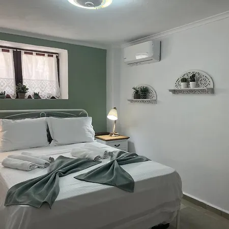 Irene Traditional 4*